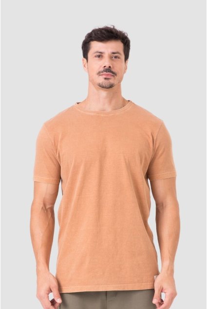 9021 camiseta masculina estonada tradicional caramelo frente