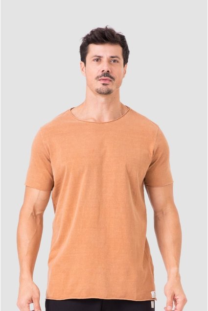 7010 camiseta estonada masculina caramelo frente